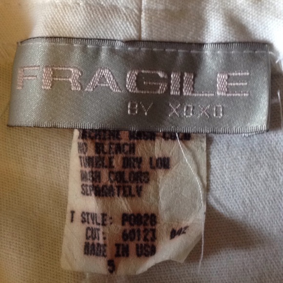 FRAGILE BY XOXO - Picture 6 of 7